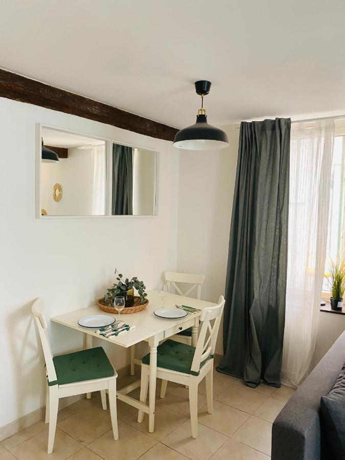Joli Appartement Intra-Muros Avignon Exteriör bild
